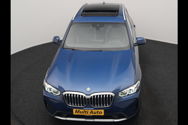 BMW X3 xDrive30e Business Edition Plus Plug In Hybrid 293pk FACELIFT Dealer O.H. PHEV | Trekhaak Af Fabriek | Panodak | 360 Camera | Lederen Sportstoelen Memory & Verwarmd | Sfeerverlichting | Apple Carplay | Keyless | Virtual | Navigatie | DAB | Cruise Control |