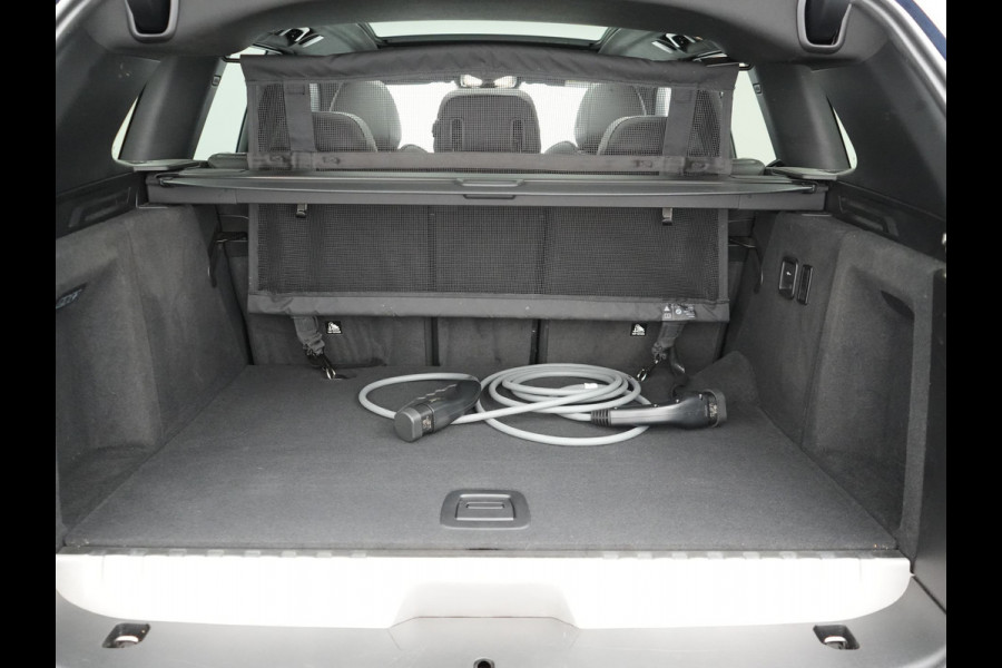 BMW X3 xDrive30e Business Edition Plus Plug In Hybrid 293pk FACELIFT Dealer O.H. PHEV | Trekhaak Af Fabriek | Panodak | 360 Camera | Lederen Sportstoelen Memory & Verwarmd | Sfeerverlichting | Apple Carplay | Keyless | Virtual | Navigatie | DAB | Cruise Control |