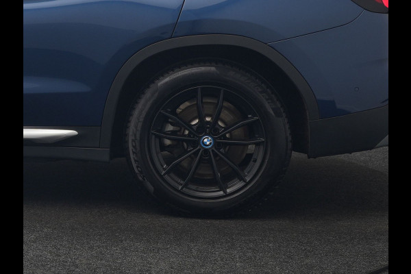 BMW X3 xDrive30e Business Edition Plus Plug In Hybrid 293pk FACELIFT Dealer O.H. PHEV | Trekhaak Af Fabriek | Panodak | 360 Camera | Lederen Sportstoelen Memory & Verwarmd | Sfeerverlichting | Apple Carplay | Keyless | Virtual | Navigatie | DAB | Cruise Control |