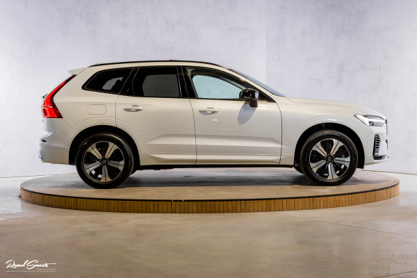 Volvo XC60 2.0 T6 Plug-in hybrid AWD Plus Dark | Long Range | Panorama dak | Zwenkbare trekhaak | Harman Kardon | Memory |