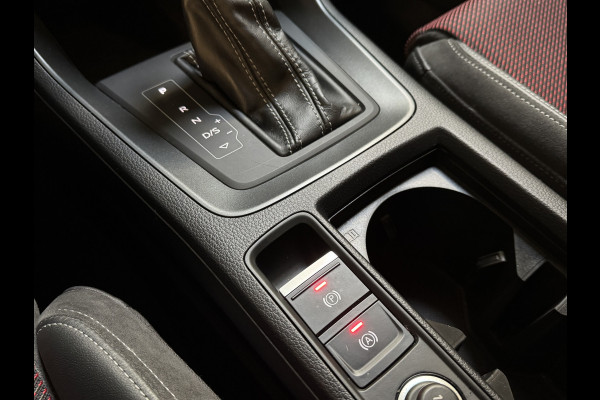 Audi Q3 35 TFSI 150PK S-TRONIC S-LINE CAMERA/TREKHAAK/LEDER/MATRIX-LED