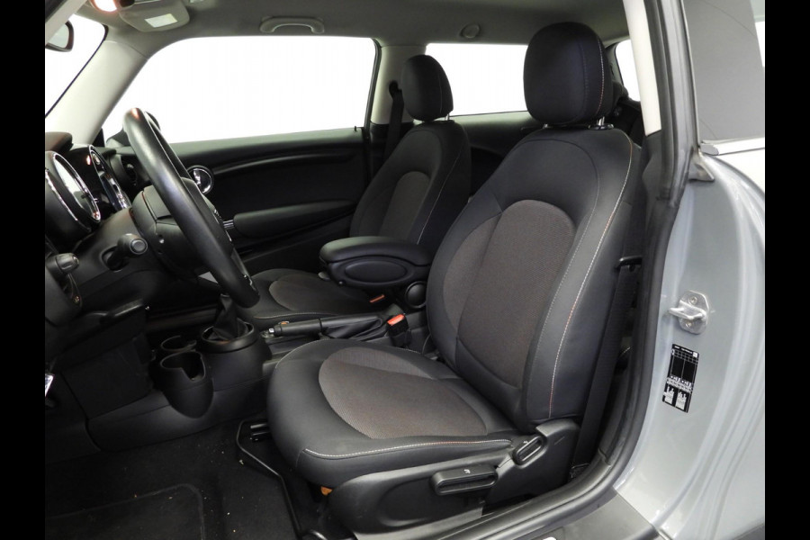 MINI Mini 1.5 One Business NAVI/AIRCO/CRUISE/PDC/16"LMV!