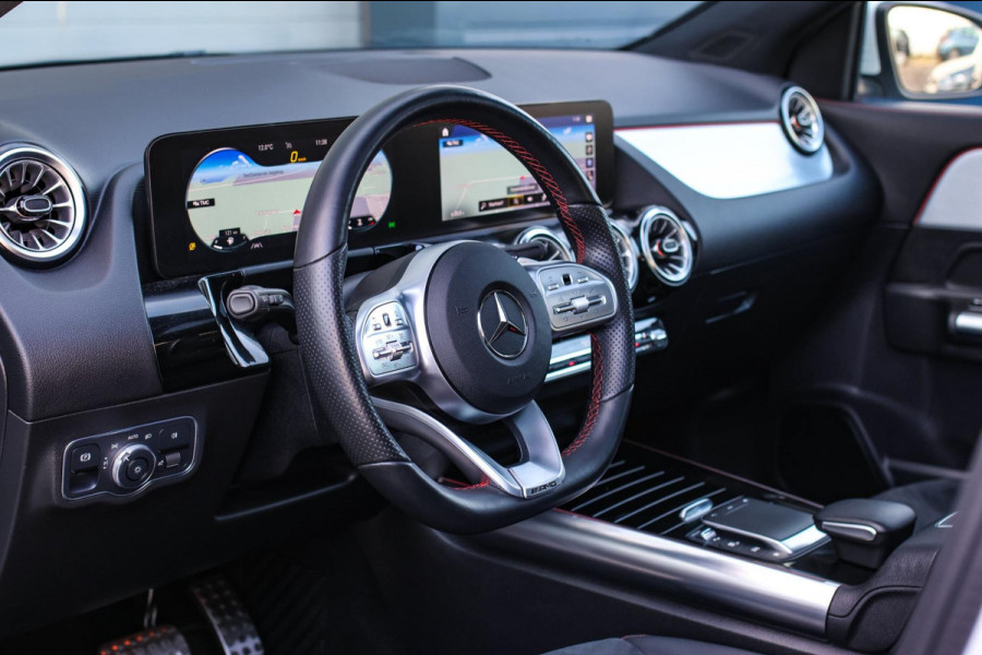 Mercedes-Benz GLA 250 4MATIC AMG Line *Pano*Camera*Sfeerverlichting*Carplay*