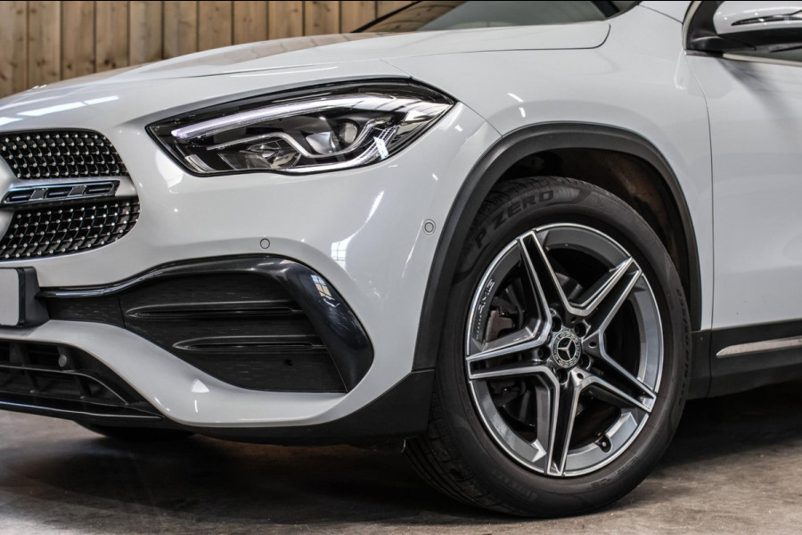 Mercedes-Benz GLA 250 4MATIC AMG Line *Pano*Camera*Sfeerverlichting*Carplay*