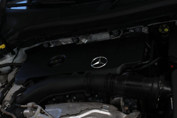 Mercedes-Benz GLA 250 4MATIC AMG Line *Pano*Camera*Sfeerverlichting*Carplay*