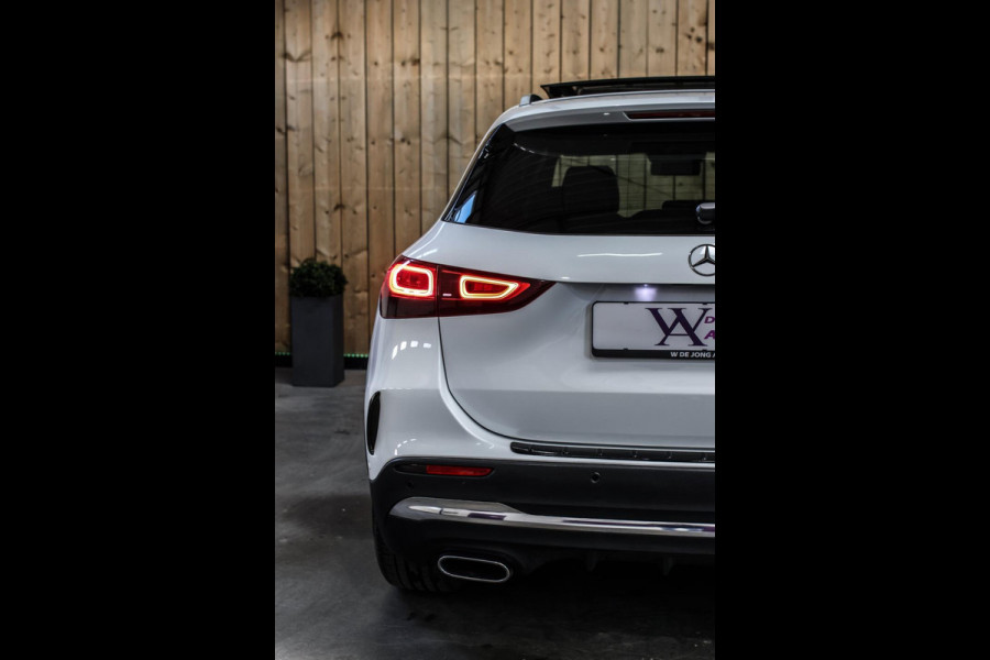 Mercedes-Benz GLA 250 4MATIC AMG Line *Pano*Camera*Sfeerverlichting*Carplay*