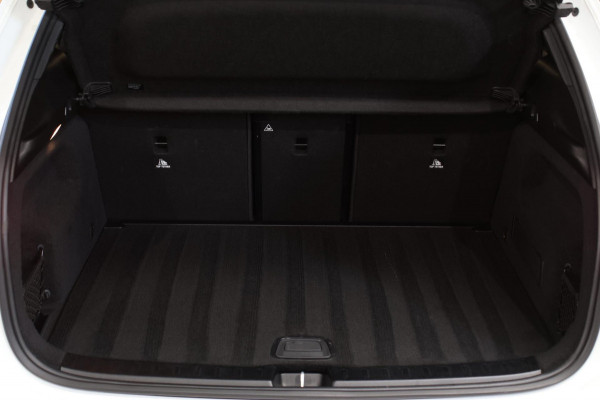 Mercedes-Benz GLA 250 4MATIC AMG Line *Pano*Camera*Sfeerverlichting*Carplay*