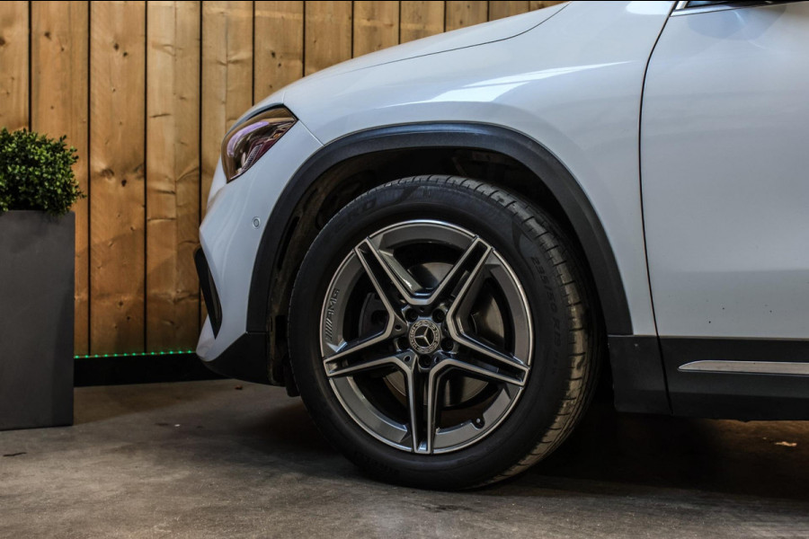 Mercedes-Benz GLA 250 4MATIC AMG Line *Pano*Camera*Sfeerverlichting*Carplay*