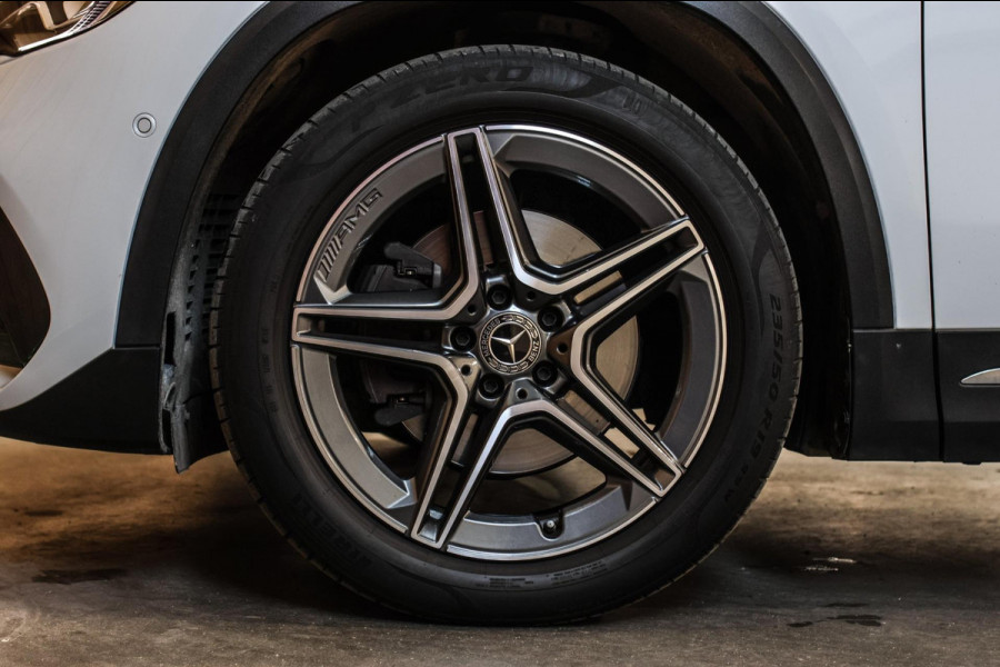 Mercedes-Benz GLA 250 4MATIC AMG Line *Pano*Camera*Sfeerverlichting*Carplay*