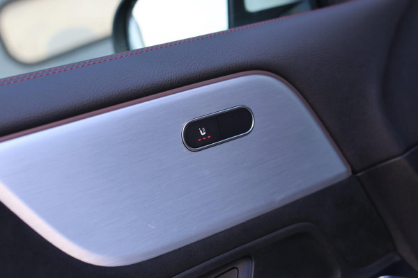 Mercedes-Benz GLA 250 4MATIC AMG Line *Pano*Camera*Sfeerverlichting*Carplay*