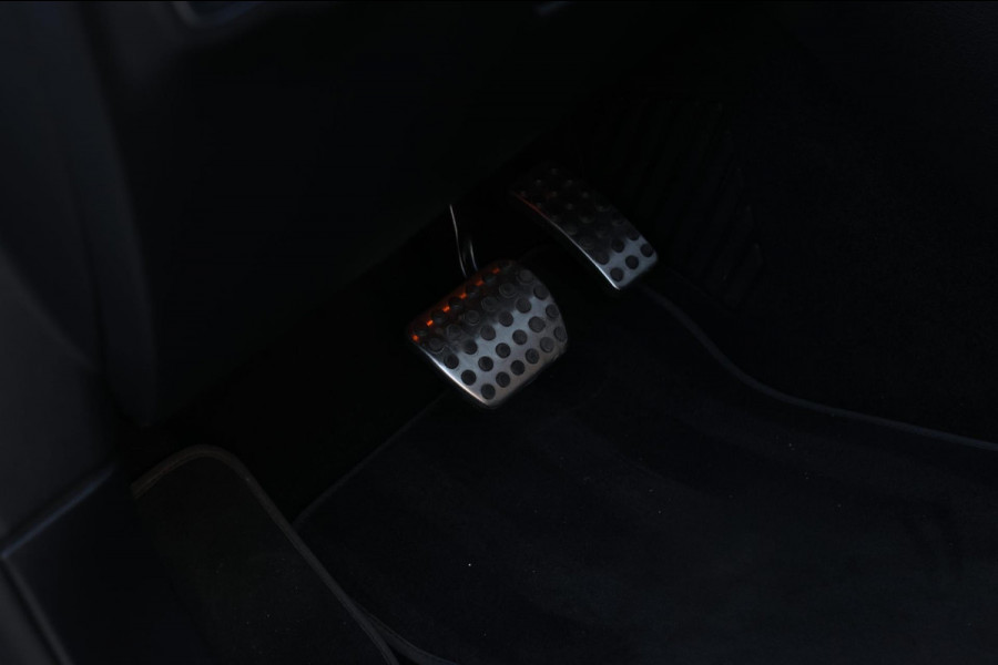 Mercedes-Benz GLA 250 4MATIC AMG Line *Pano*Camera*Sfeerverlichting*Carplay*