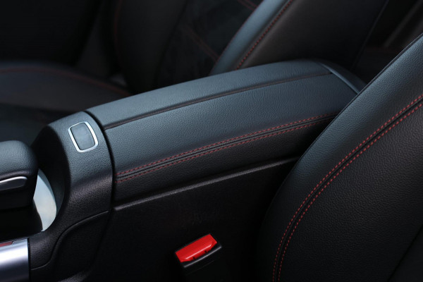 Mercedes-Benz GLA 250 4MATIC AMG Line *Pano*Camera*Sfeerverlichting*Carplay*