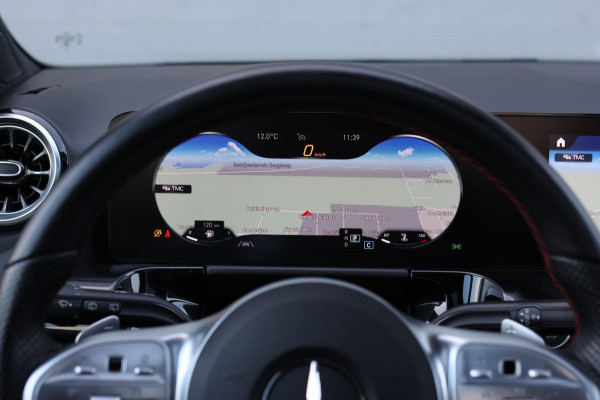 Mercedes-Benz GLA 250 4MATIC AMG Line *Pano*Camera*Sfeerverlichting*Carplay*