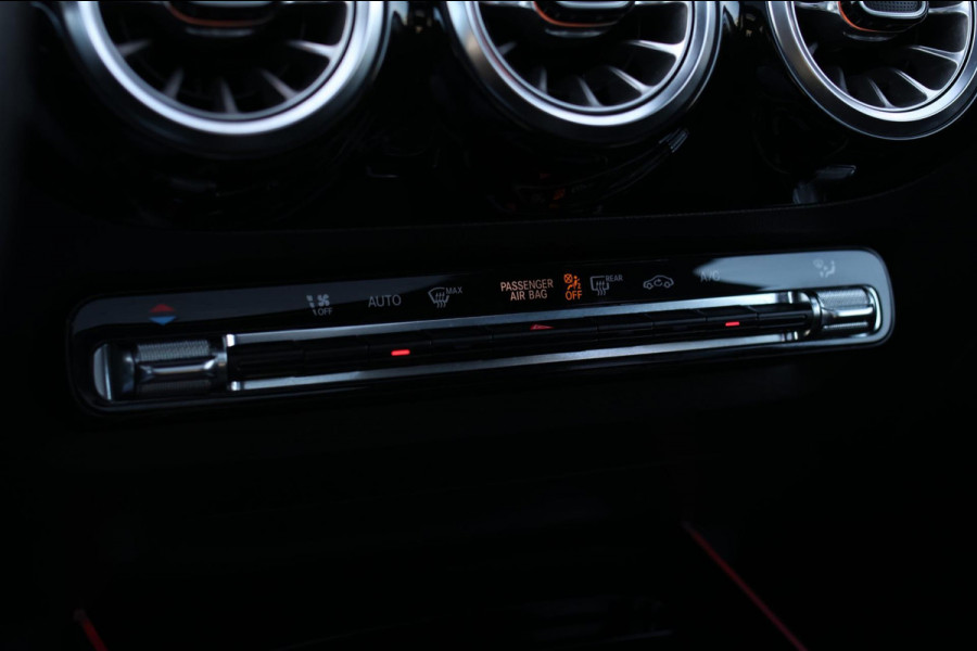 Mercedes-Benz GLA 250 4MATIC AMG Line *Pano*Camera*Sfeerverlichting*Carplay*