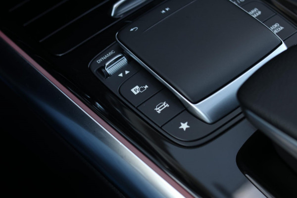 Mercedes-Benz GLA 250 4MATIC AMG Line *Pano*Camera*Sfeerverlichting*Carplay*