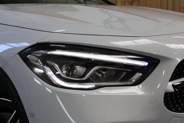Mercedes-Benz GLA 250 4MATIC AMG Line *Pano*Camera*Sfeerverlichting*Carplay*
