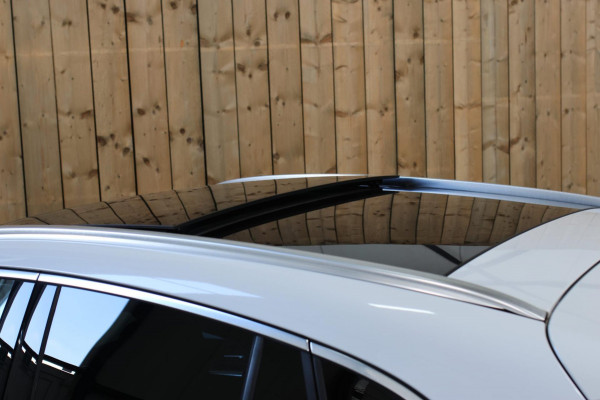 Mercedes-Benz GLA 250 4MATIC AMG Line *Pano*Camera*Sfeerverlichting*Carplay*