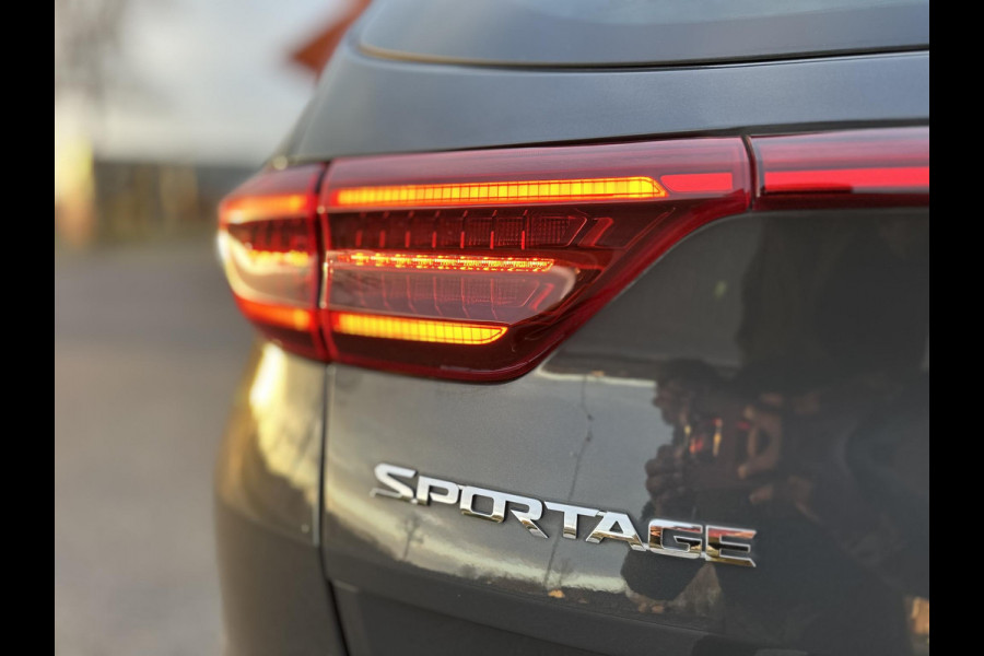 Kia Sportage 1.6 GDI DynamicLine | Leder | Trekhaak | Stoel&Stuurverwarming | JBL-Audio | Climate | Navi |