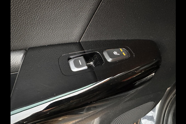 Kia Sportage 1.6 GDI DynamicLine | Leder | Trekhaak | Stoel&Stuurverwarming | JBL-Audio | Climate | Navi |