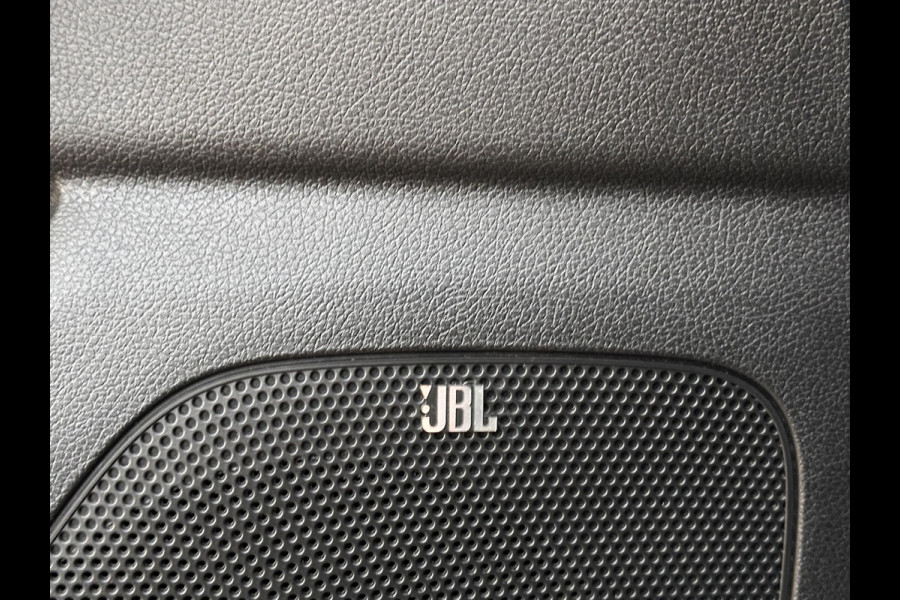 Kia Sportage 1.6 GDI DynamicLine | Leder | Trekhaak | Stoel&Stuurverwarming | JBL-Audio | Climate | Navi |
