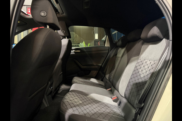 Volkswagen Taigo 1.0 TSI 3X R-Line Business PANO|IQ LIGHTS|KEYLESS|VIRTUAL|CARPLAY|ACC|AUTOMAAT|STOELVERWARMING|BOMVOL!