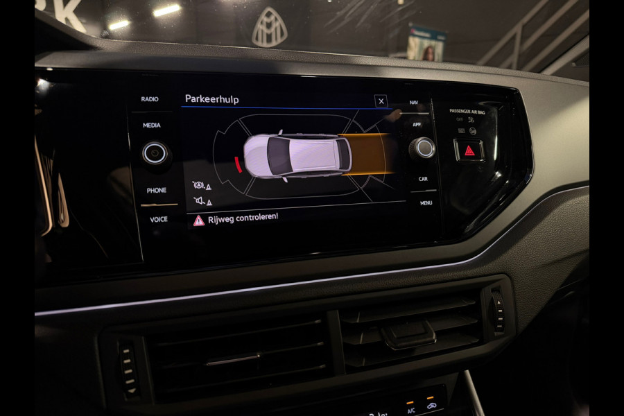 Volkswagen Taigo 1.0 TSI 3X R-Line Business PANO|IQ LIGHTS|KEYLESS|VIRTUAL|CARPLAY|ACC|AUTOMAAT|STOELVERWARMING|BOMVOL!