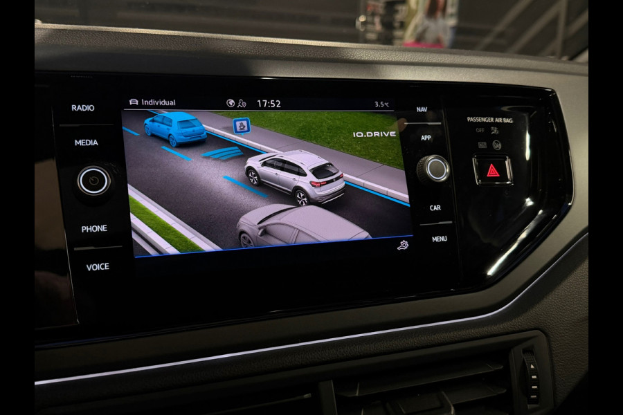 Volkswagen Taigo 1.0 TSI 3X R-Line Business PANO|IQ LIGHTS|KEYLESS|VIRTUAL|CARPLAY|ACC|AUTOMAAT|STOELVERWARMING|BOMVOL!