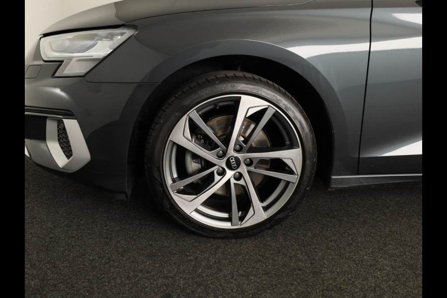 Audi A3 Limousine 30 TFSI Pro Line 110pk S-tronic | Stoelverwarming | 18 inch Lichtmetalen velgen | Cruise controle | Navigatie via App