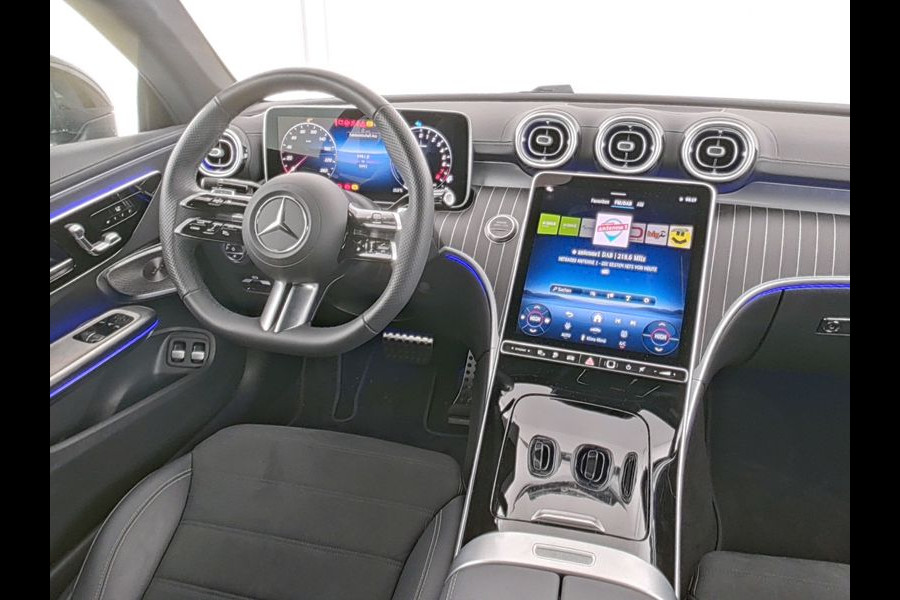 Mercedes-Benz CLE Coupé 300 e AMG Plug-In Hybride AMG | Night Pakket | Panorama Schuif-Kanteldak | Digital Licht | Burmester® | Stuur en Stoelverwarming. Inclusief 24 maanden MB Certified garantie voor Europa.