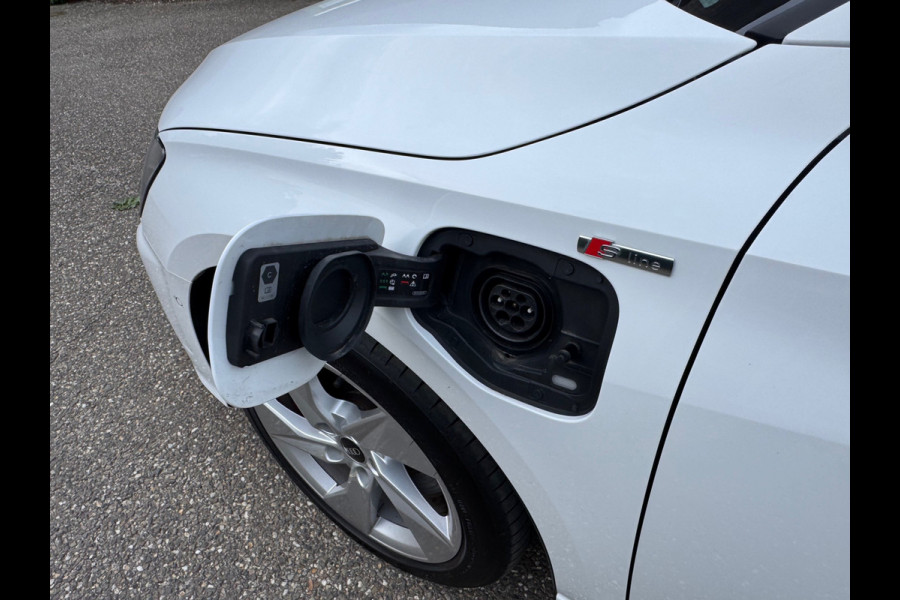 Audi A3 Sportback 45 TFSI e S edition PHEV SOh 93% S-LINE NAVI LED ECC 78000KM!!!