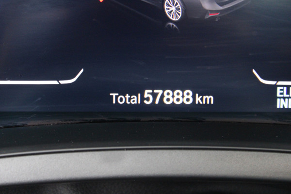 BMW 3 Serie Touring 330e Business Edition PHEV PANO GR NAVI VIRTUAL 58000KM!!!