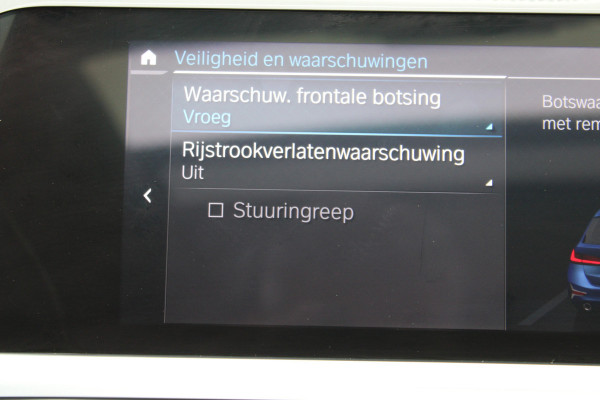 BMW 3 Serie Touring 330e Business Edition PHEV PANO GR NAVI VIRTUAL 58000KM!!!