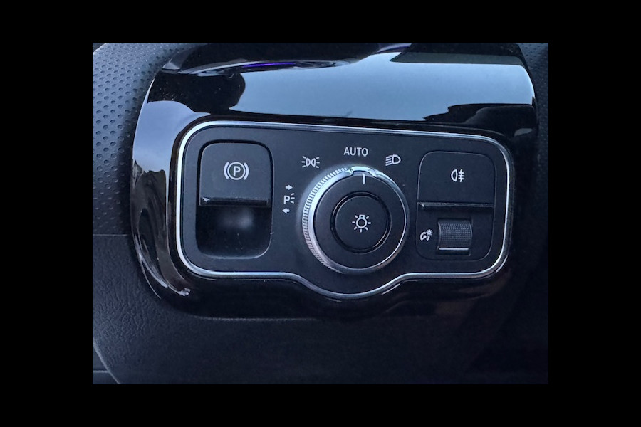 Mercedes-Benz CLA-Klasse Shooting Brake AMG 35 4MATIC Premium Plus PANO NIGHT LEER SFEER LED 51000KM!!!