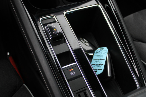 Škoda ENYAQ iV 80 Sportline SOh 90% PANO LEER SFEER TREKHAAK 158000KM!!!