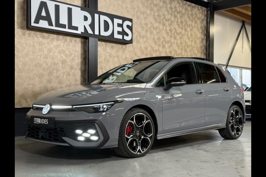 Volkswagen Golf 1.5 eHybrid GTE | Pano | 360 Camera | Keyless | Standkachel | ACC | Stoel-/Stuurverwarming
