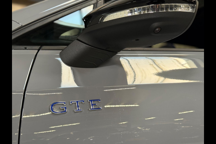 Volkswagen Golf 1.5 eHybrid GTE | Pano | 360 Camera | Keyless | Standkachel | ACC | Stoel-/Stuurverwarming