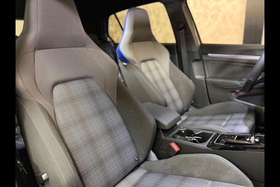 Volkswagen Golf 1.5 eHybrid GTE | Pano | 360 Camera | Keyless | Standkachel | ACC | Stoel-/Stuurverwarming