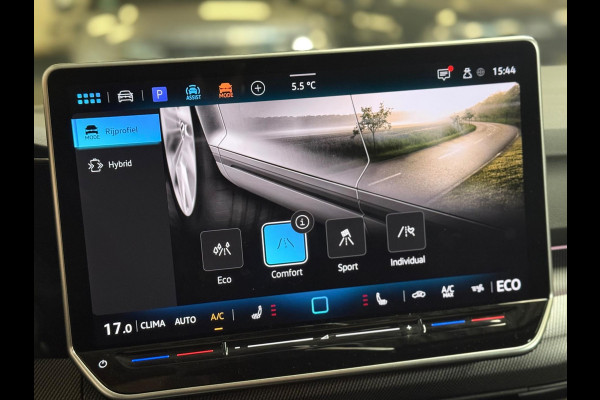 Volkswagen Golf 1.5 eHybrid GTE | Pano | 360 Camera | Keyless | Standkachel | ACC | Stoel-/Stuurverwarming