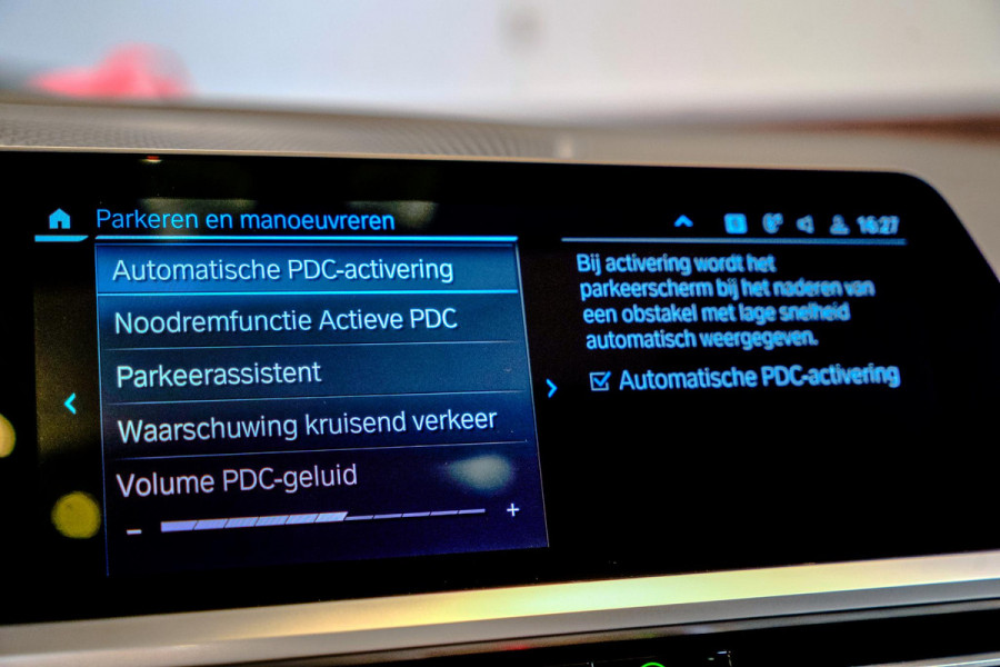 BMW 3-serie 330i High Executive M-Sport|Schuifdak|Laser|Elektr.Stoelen|