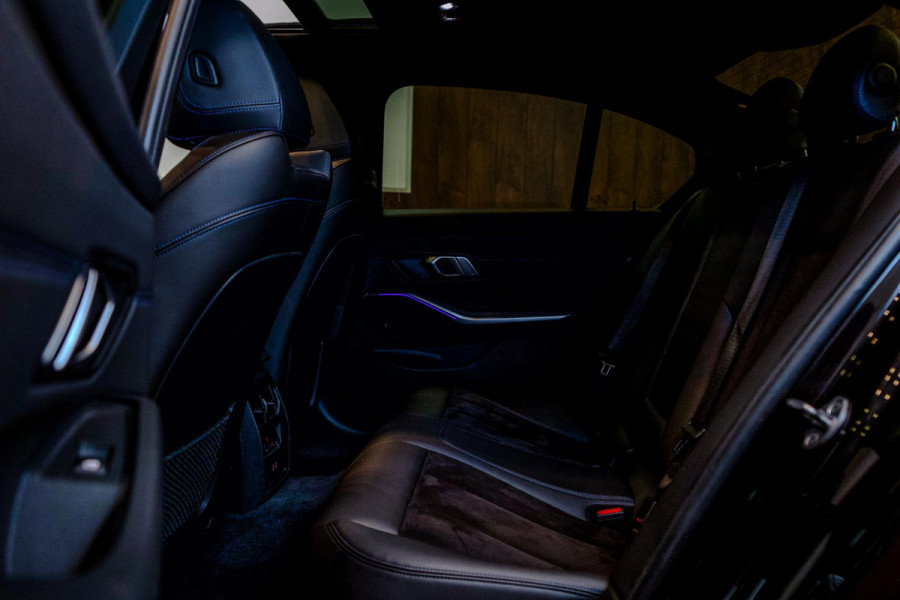 BMW 3-serie 330i High Executive M-Sport|Schuifdak|Laser|Elektr.Stoelen|