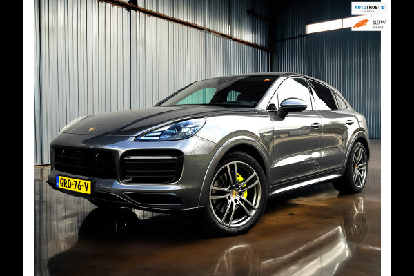 Porsche Cayenne Coupé 3.0 E-Hybrid Sportuitlaat_PDLs+_Headsup_Luchtviering