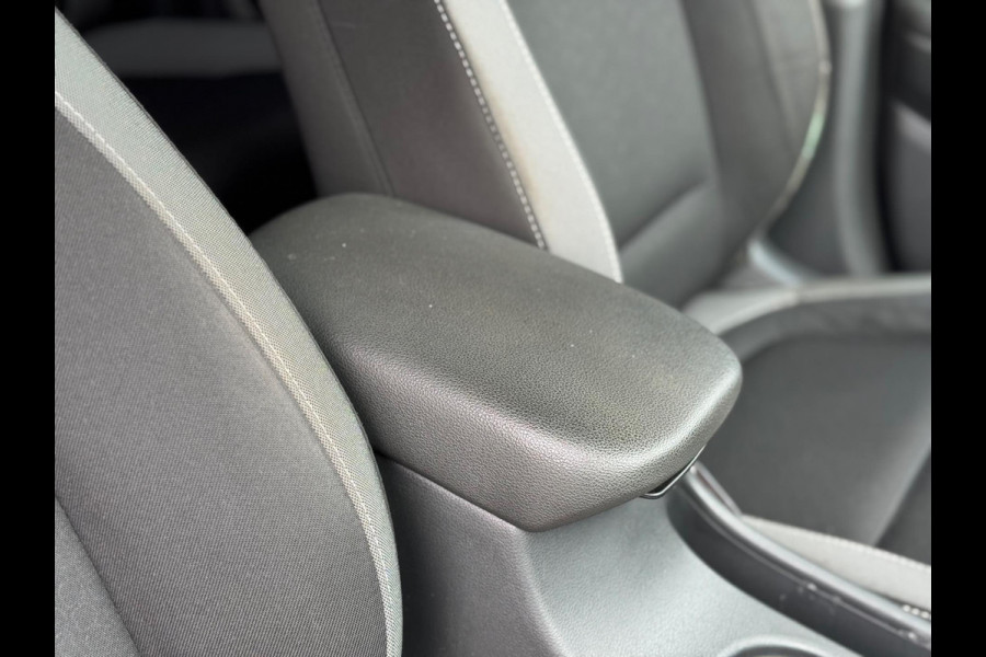 Hyundai Kona 1.6 GDI HEV Fashion AUT NAVI CLIMA BTW 1e Eig!