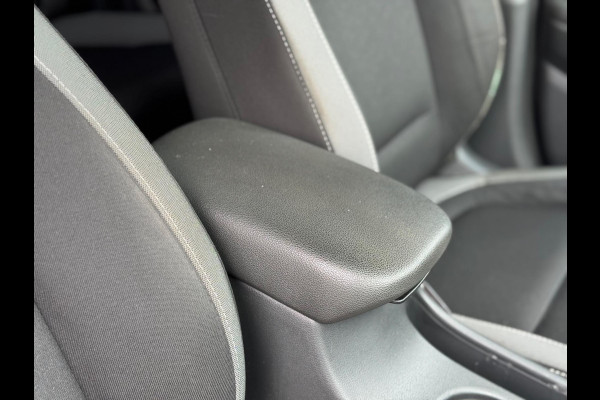 Hyundai Kona 1.6 GDI HEV Fashion AUT NAVI CLIMA BTW 1e Eig!