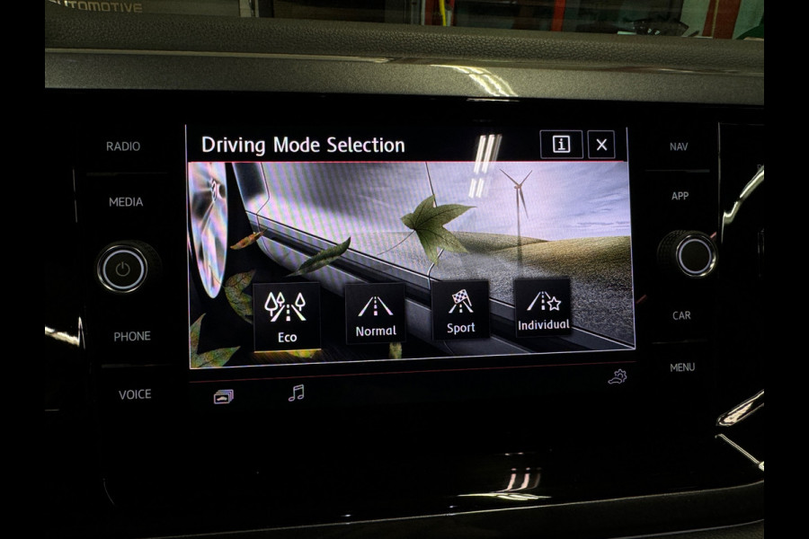 Volkswagen Polo 2.0 TSI GTI Pano|Keyless|Sfeer|ACC|CarPlay