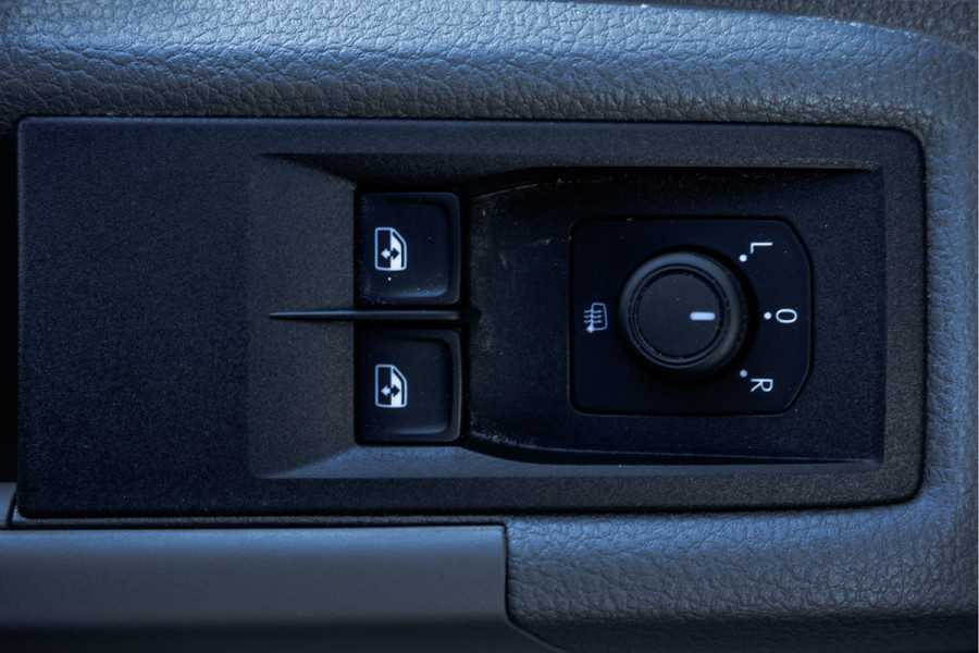 Volkswagen Crafter 2.0 TDI L3H3 Trendline | Facelift | 140PK | Carplay | Navi | Cruise | Airco | Trekhaak