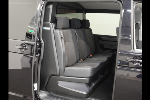 Volkswagen Transporter 2.0 150PK L2H1 Highline Automaat Dubbele Cabine Airco  Navi Parkeersensoren Camera Trekhaak Carplay