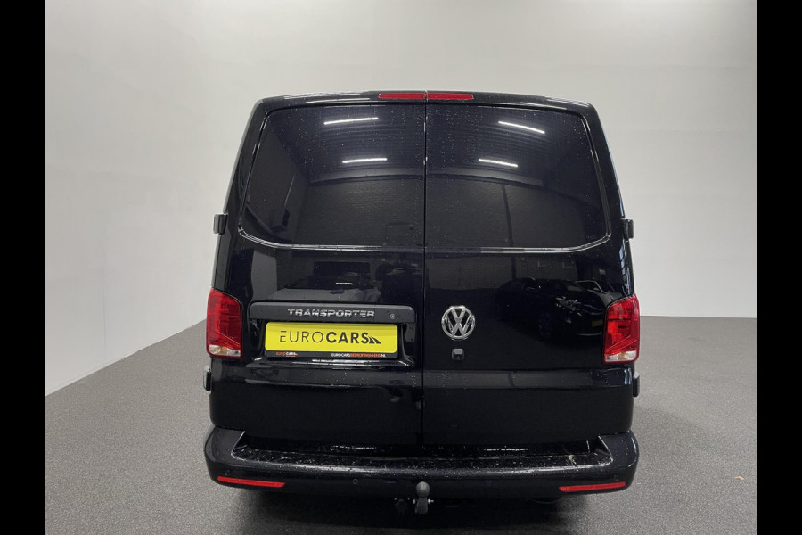 Volkswagen Transporter 2.0 150PK L2H1 Highline Automaat Dubbele Cabine Airco  Navi Parkeersensoren Camera Trekhaak Carplay