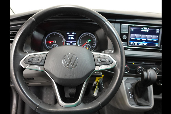 Volkswagen Transporter 2.0 150PK L2H1 Highline Automaat Dubbele Cabine Airco  Navi Parkeersensoren Camera Trekhaak Carplay