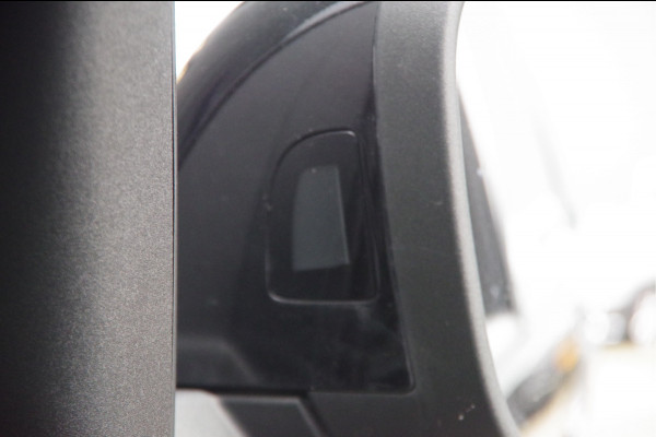 Volkswagen ID. Buzz Cargo 77 kWh 204PK, 3-ZITS, LED, ADAPT. CRUISE, CAMERA, STOELVERWARMING, STUURVERWARMING, CARPLAY, ELEKTR. ACHTERKLEP, PARKEERSE