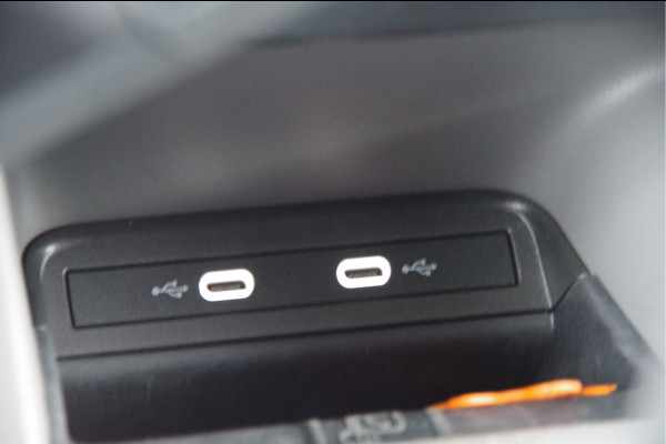 Volkswagen ID. Buzz Cargo 77 kWh 204PK, 3-ZITS, LED, ADAPT. CRUISE, CAMERA, STOELVERWARMING, STUURVERWARMING, CARPLAY, ELEKTR. ACHTERKLEP, PARKEERSE